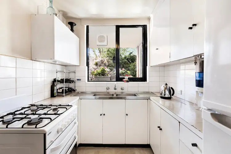 Fourth view of Homely apartment listing, 11/76 Mathoura Road, Toorak VIC 3142