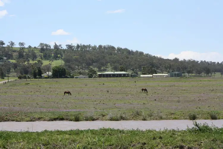 58 Wrights Road, Warwick QLD 4370