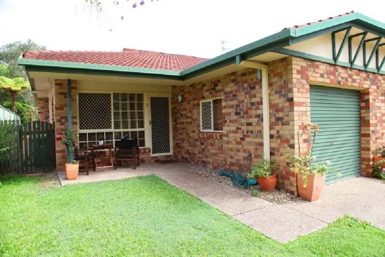 Seventh view of Homely semi-detached listing, 1/27 Nakina Street, Southport QLD 4215