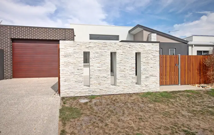 25 King Street, Paynesville VIC 3880