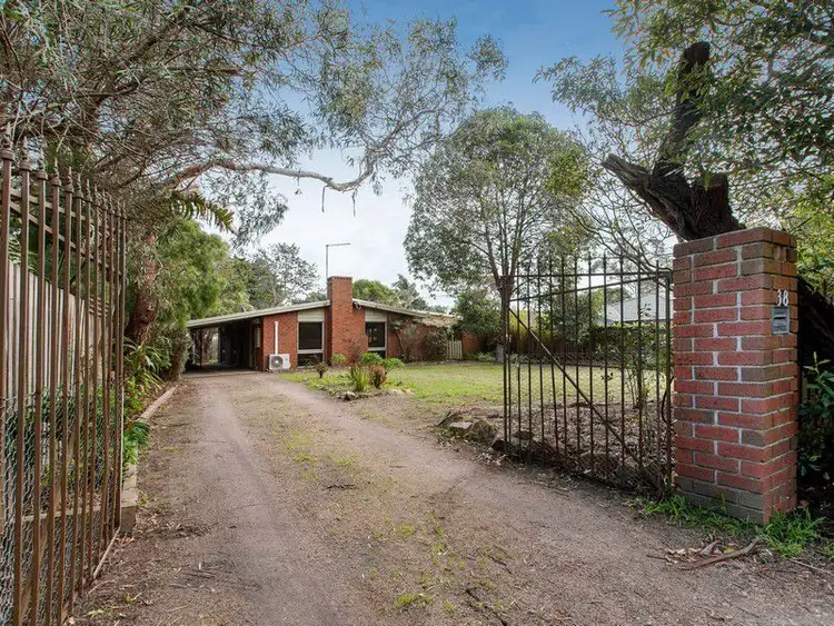 38 Flinders Avenue, Rosebud VIC 3939