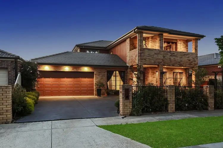 5 Lucas Tce, Taylors Hill VIC 3037