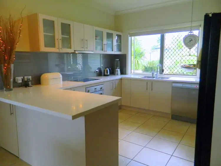 Fifth view of Homely house listing, 2 Baybreeze Close, Deception Bay QLD 4508