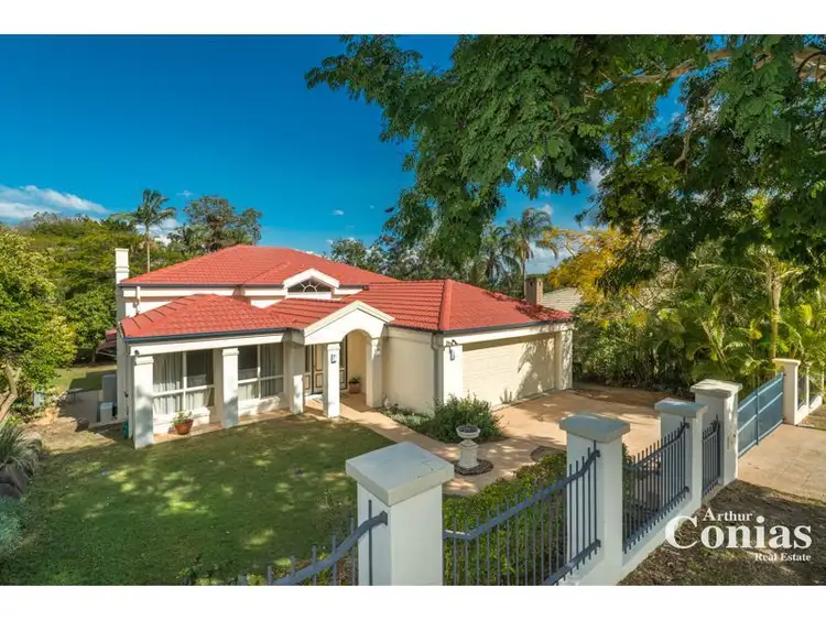 273 Chapel Hill Road, Chapel Hill QLD 4069