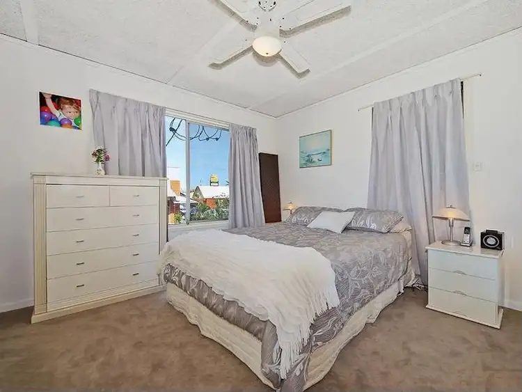Fifth view of Homely unit listing, 6/39 Alfred Street, Mermaid Beach QLD 4218