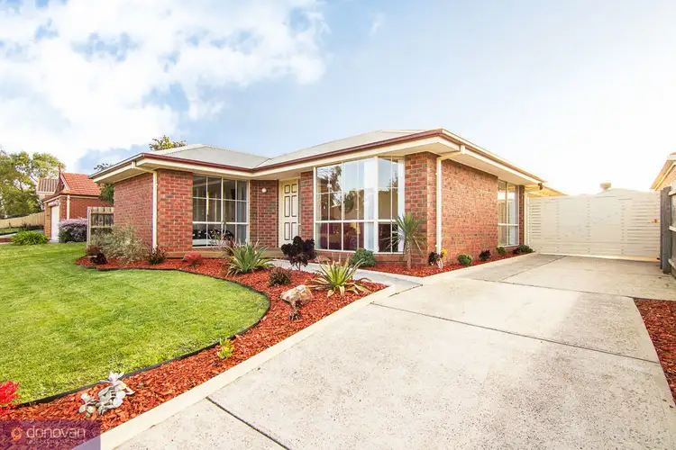 15 Rocklea Crescent, Skye VIC 3977