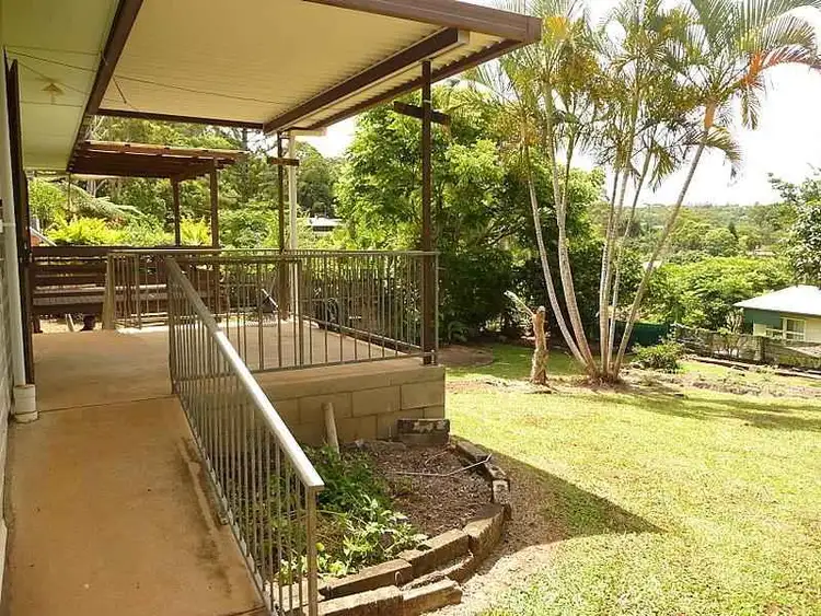 6 Dandenong Street, Nambour QLD 4560