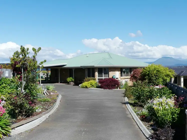 14 Kaye Elizabeth Place, Deloraine TAS 7304