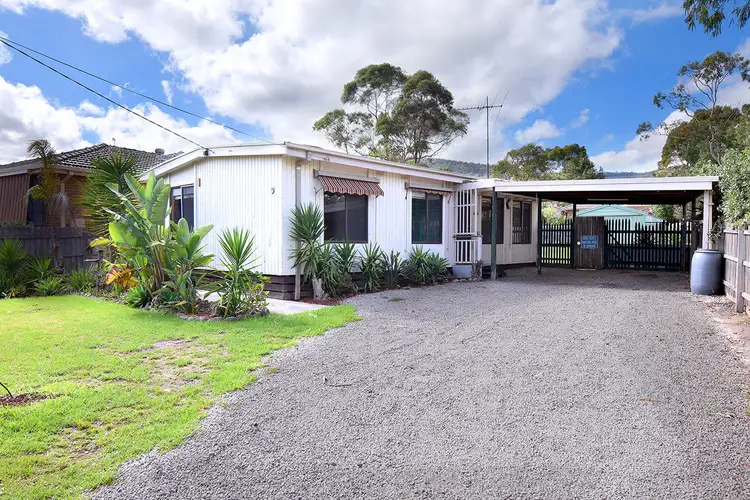 9 Sunhill Avenue, Mccrae VIC 3938
