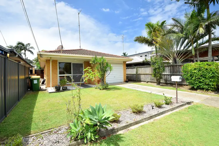 101 Albion Avenue, Miami QLD 4220