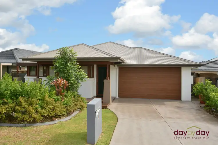 25 Mowane Street, Fletcher NSW 2287