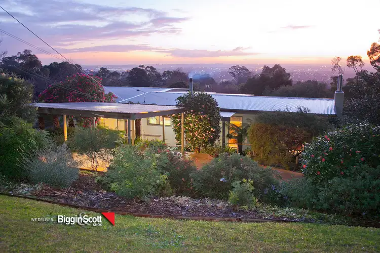 2 Heath Avenue, Ferntree Gully VIC 3156
