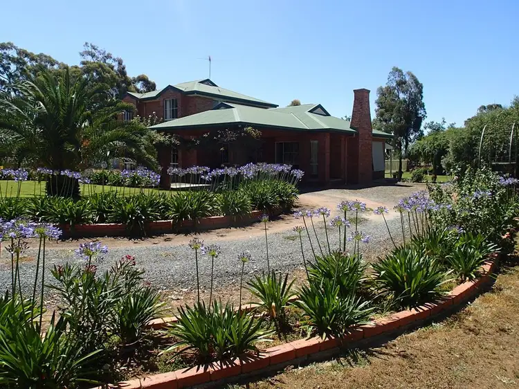 1370 Spring Drive, Corowa NSW 2646