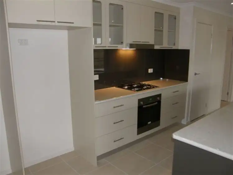 Fifth view of Homely house listing, 147 Hammersmith Circuit, Traralgon VIC 3844