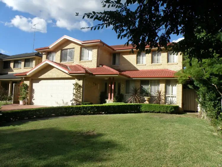 6 Cradle Close St, Beaumont Hills NSW 2155