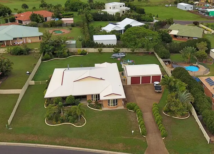 12 Coral Cove Dr, Coral Cove QLD 4670