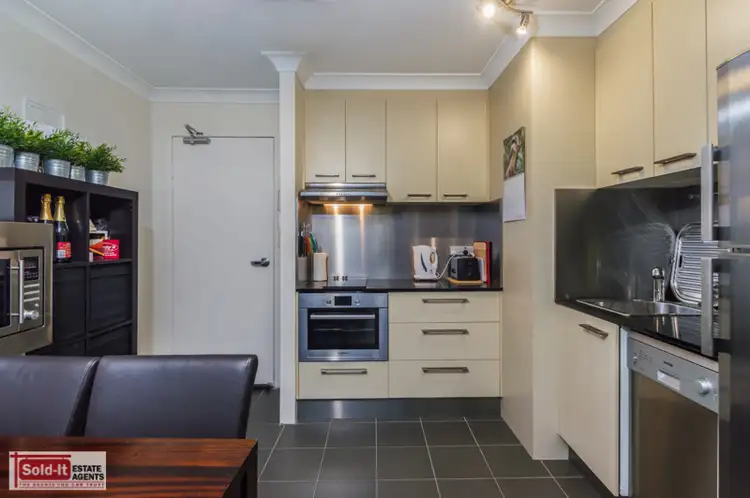 Third view of Homely unit listing, 6/43 Galway St, Greenslopes QLD 4120