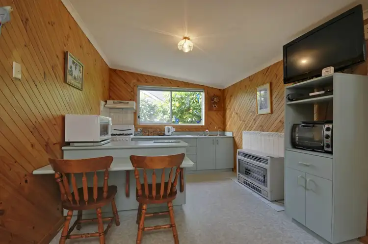 Fifth view of Homely house listing, 8 Hickox Street, Traralgon VIC 3844