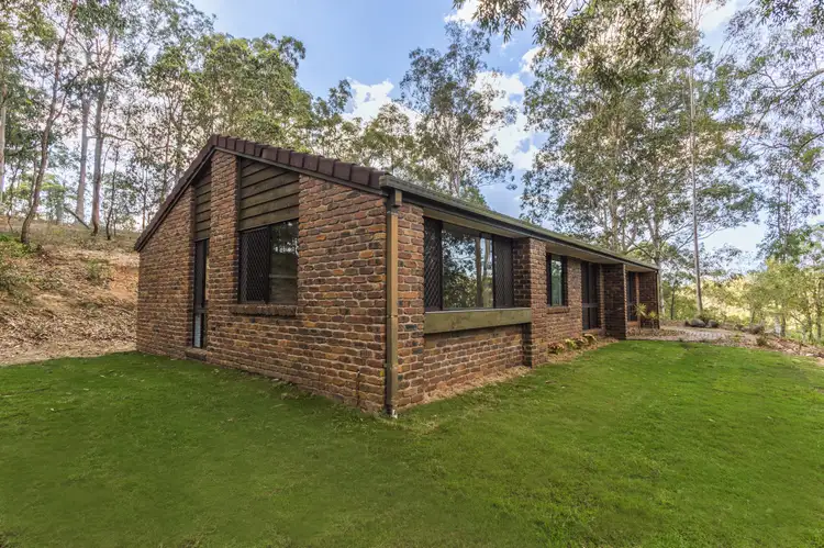 Second view of Homely house listing, 4 Milford Ct, Eatons Hill QLD 4037
