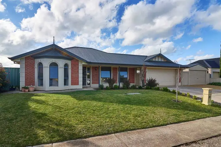 26 Strathmont Dr, Strathalbyn SA 5255