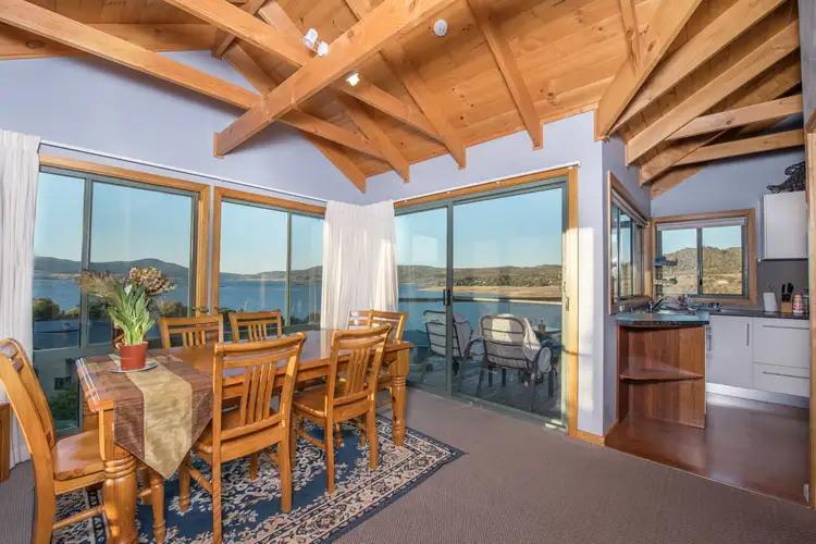 1 & 2/6 Adams Avenue, Jindabyne NSW 2627