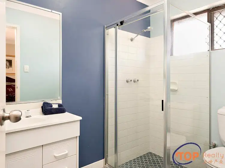 Seventh view of Homely house listing, 8 Brolga Promenade, Willetton WA 6155