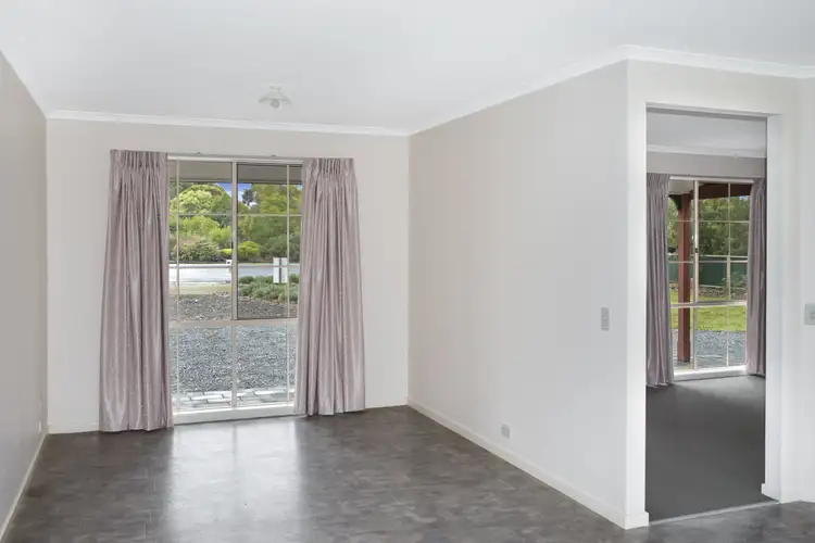 Seventh view of Homely house listing, 3 Riordan Court, Toolamba VIC 3614