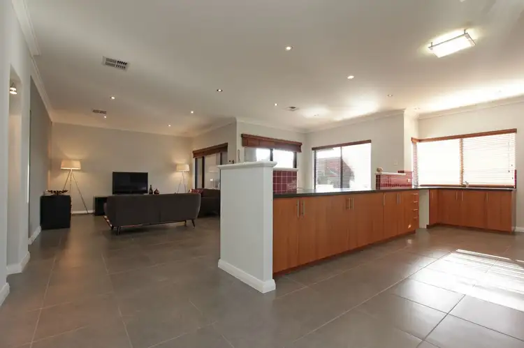 Fifth view of Homely house listing, 6 Lerwick Lane, Kinross WA 6028