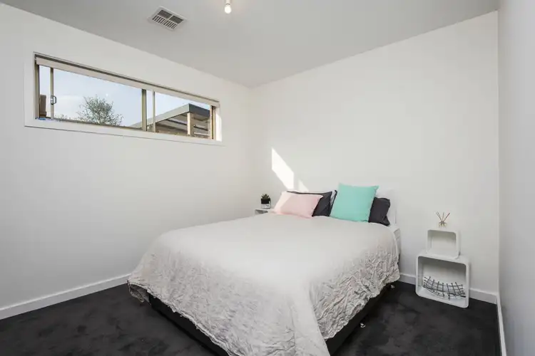 Sixth view of Homely unit listing, 2/31 Wingara Avenue, Keilor East VIC 3033