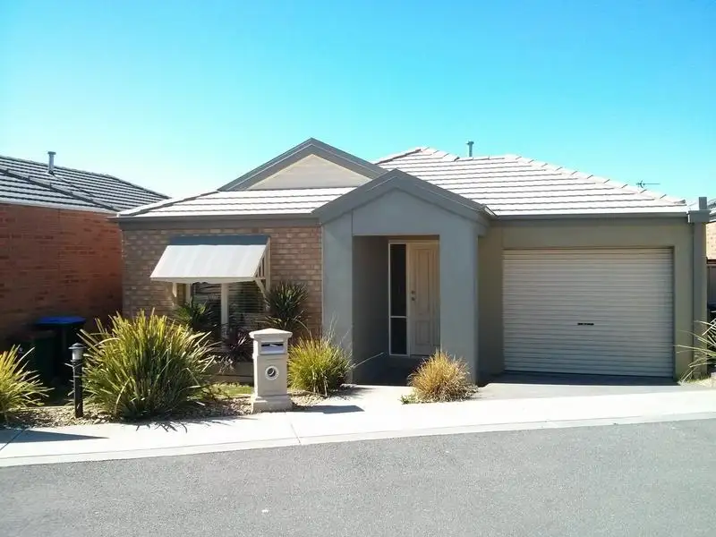 Main view of Homely townhouse listing, 9 Mias Way, Epsom VIC 3551