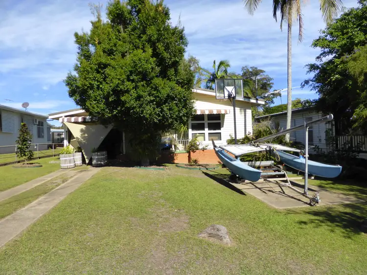 20 Silcock St, Clontarf QLD 4019
