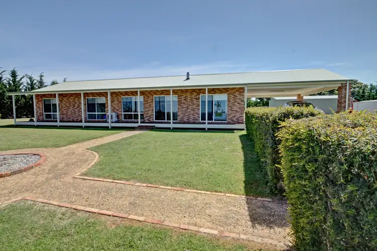 160 Phillips Lane, Bairnsdale VIC 3875