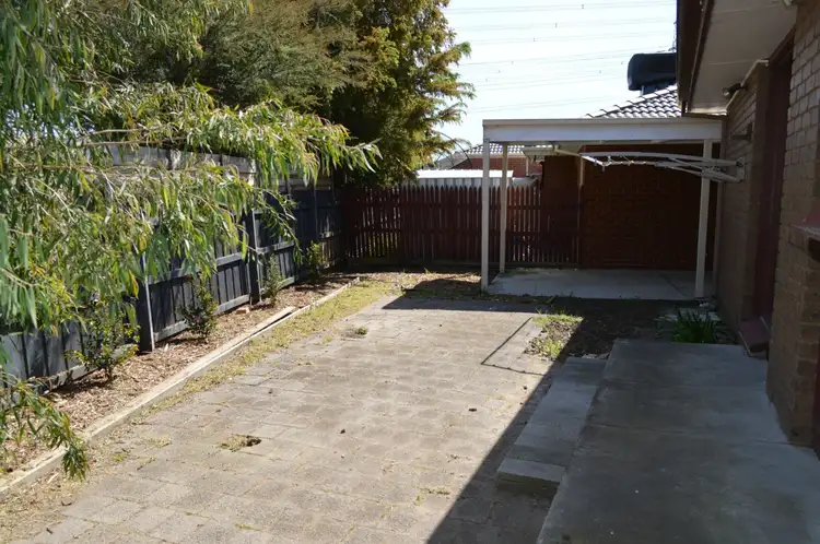 Fifth view of Homely house listing, 1/82 Endeavour Drive, Cranbourne North VIC 3977