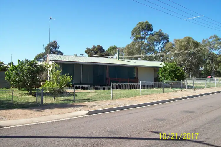 7 Moorehouse Street, Melrose SA 5483