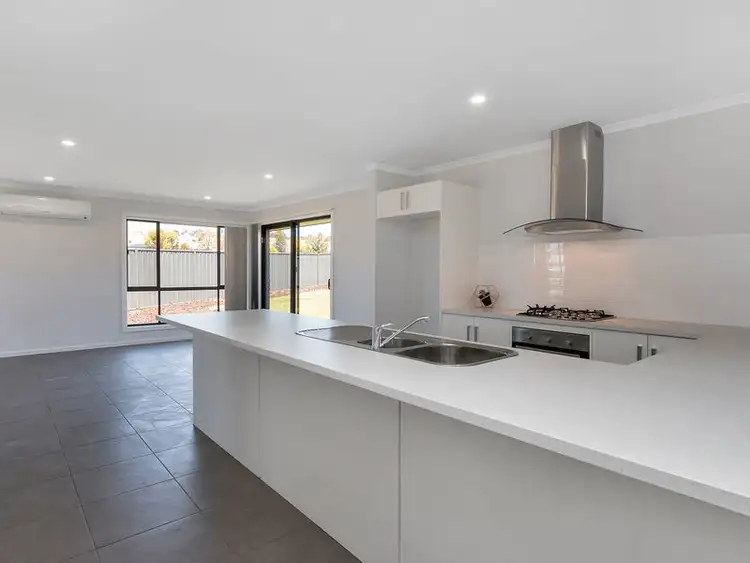 Fourth view of Homely house listing, 2 Hillbank Road, Hillbank SA 5112