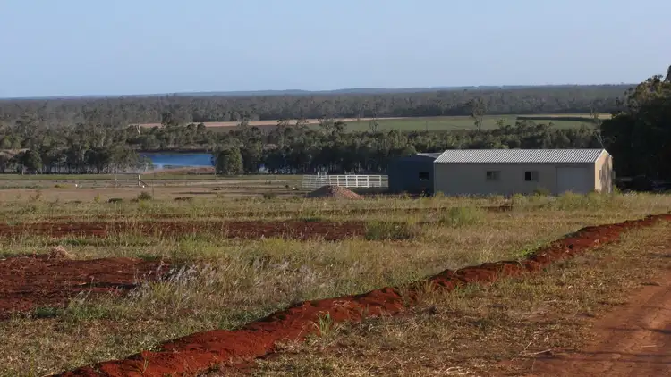 28 Neighbours Road, Redridge QLD 4660