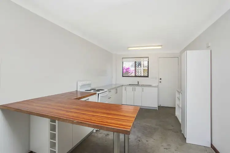 Sixth view of Homely unit listing, 2/22 Peter Parade, Mermaid Waters QLD 4218