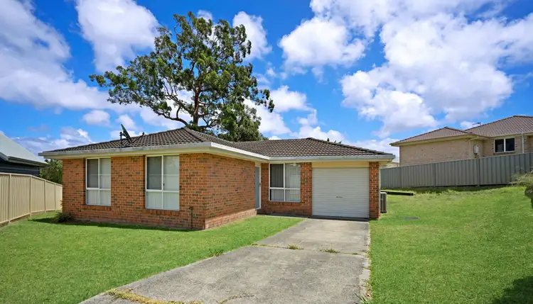 12 Voyager Close