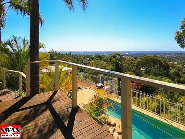6 Linthorn Crescent, Greenmount WA 6056