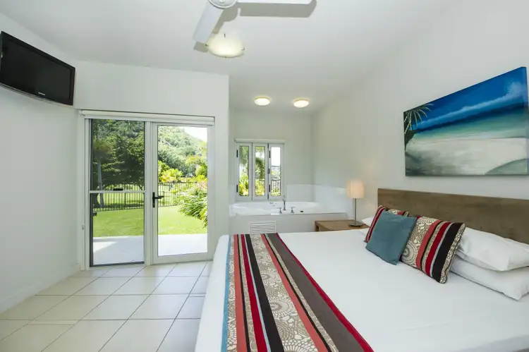 Fifth view of Homely apartment listing, 4/1-3 The Cove 'Beachside', Magnetic Island QLD 4819