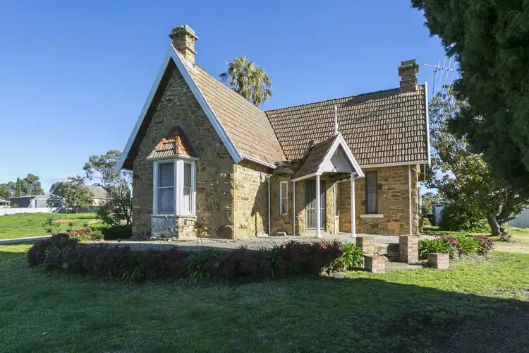 Main view of Homely house listing, 12 Weir Court, Kangaroo Flat VIC 3555