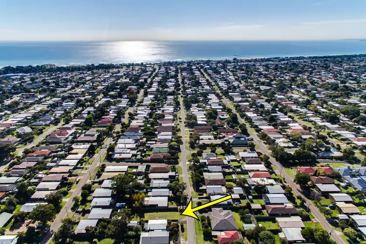 152 Seventh Avenue, Rosebud VIC 3939