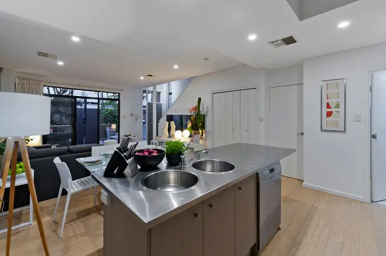 Fifth view of Homely townhouse listing, 4/211-219 Gilles St, Adelaide SA 5000