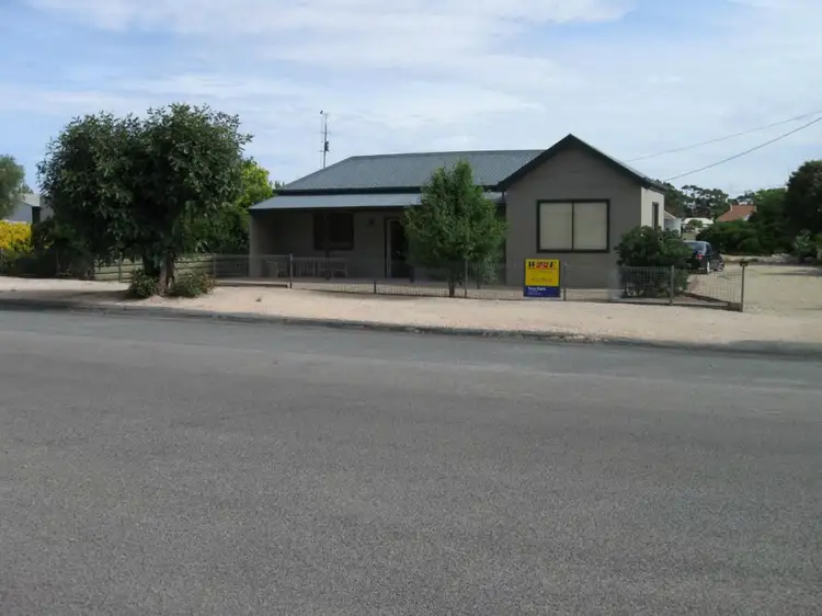 28-30 Samuel Street, Maitland SA 5573