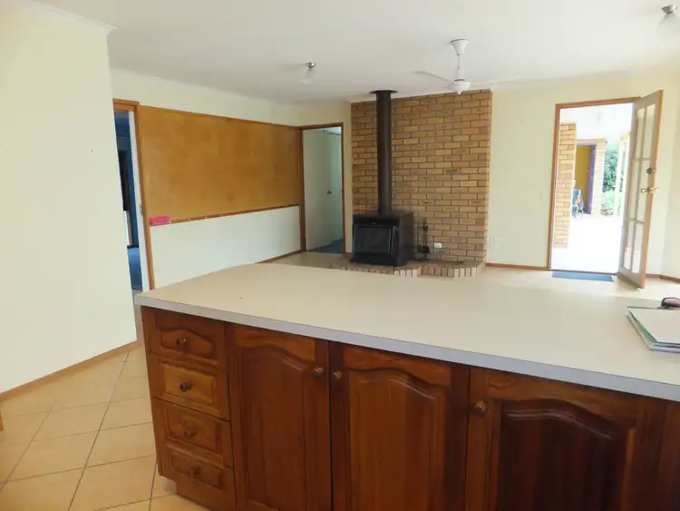 Seventh view of Homely house listing, 1 Morekana Crescent, Bairnsdale VIC 3875
