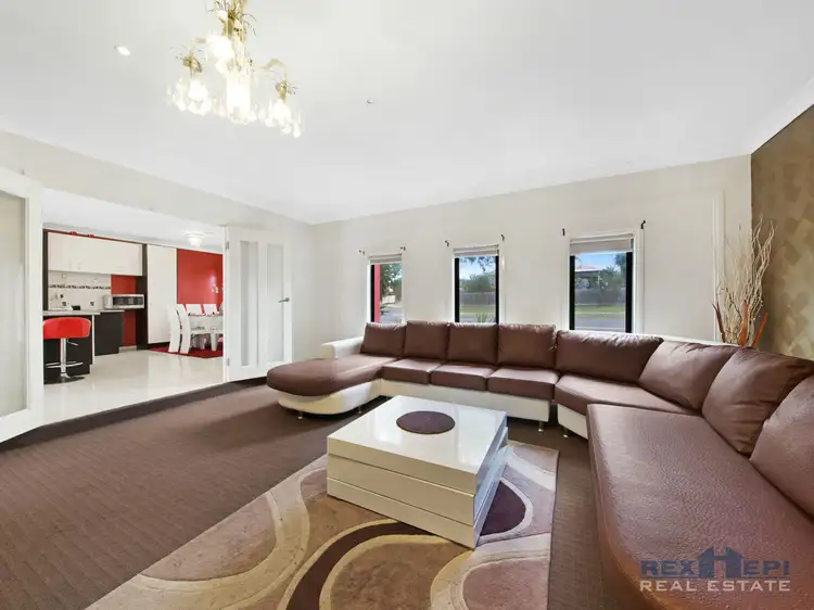 153A Hinrichsen Drive, Hallam VIC 3803