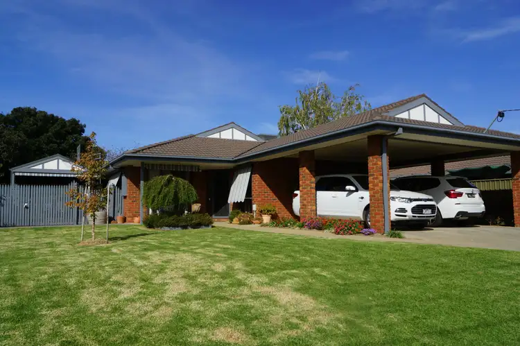21 Hutchins Crescent, Mooroopna VIC 3629