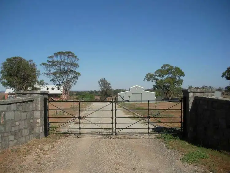 Second view of Homely house listing, 2 Garrard Court, Exford VIC 3338