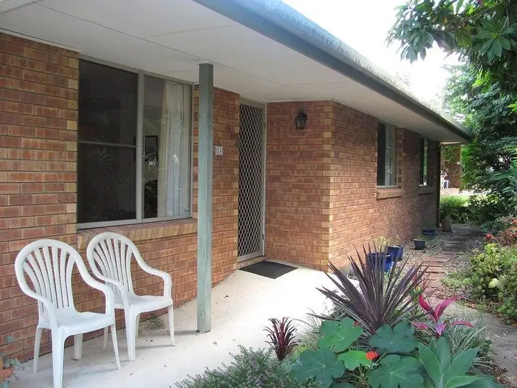 25 Lachlan Avenue, Nambour QLD 4560