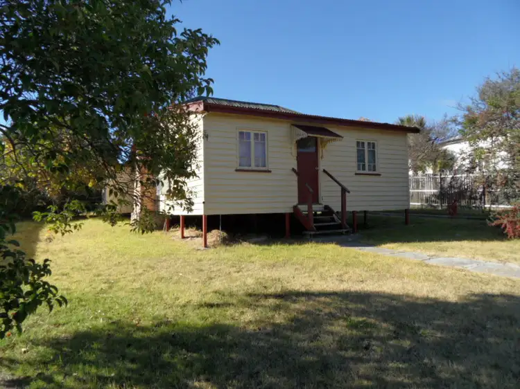 1 Petzler Street, Stanthorpe QLD 4380